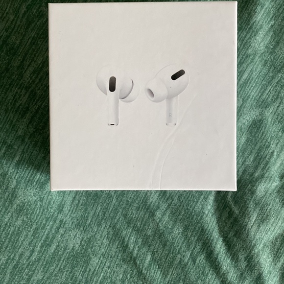 AirPods Pro- Make an Offer! - Picture 5 of 16